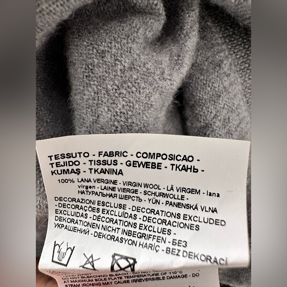 Emporio Armani  Embroidered Zigzag Wool Sweater – Gray Crewneck - Picture 7 of 9